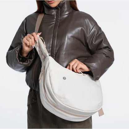 SkySoft Hobo | Leichte Tasche mit weichem Cloud Design
