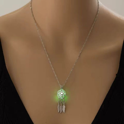 SoulGlow | Leuchtende Halskette mit Symbolischem Anhänger